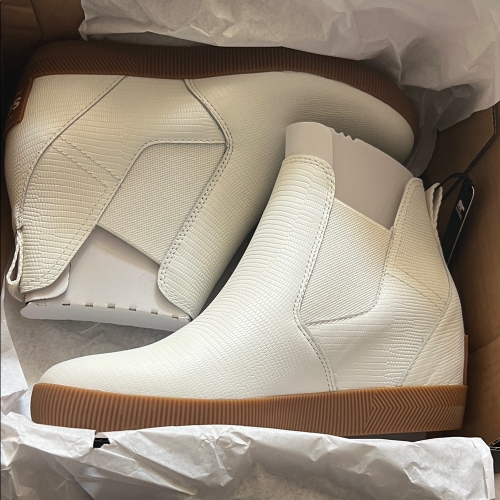 White Textured Ankle Boots